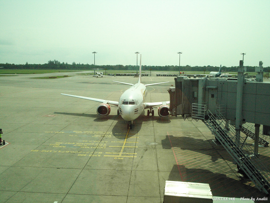 06.01.19.ChangyiAirport.AirAsia.jpg